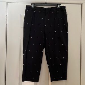 🎉SALE🎉FUN, UNIQUE CAPRI’S